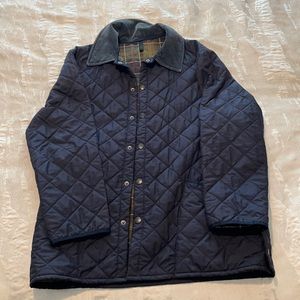 Vintage men’s Barbour jacket. Large but runs like a boxy XL. Barely worn.
